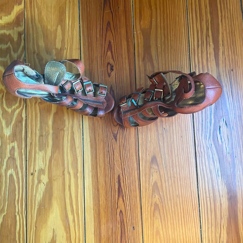 Super cute, sexy buckle gladiator style Cynthia Vincent platforms.